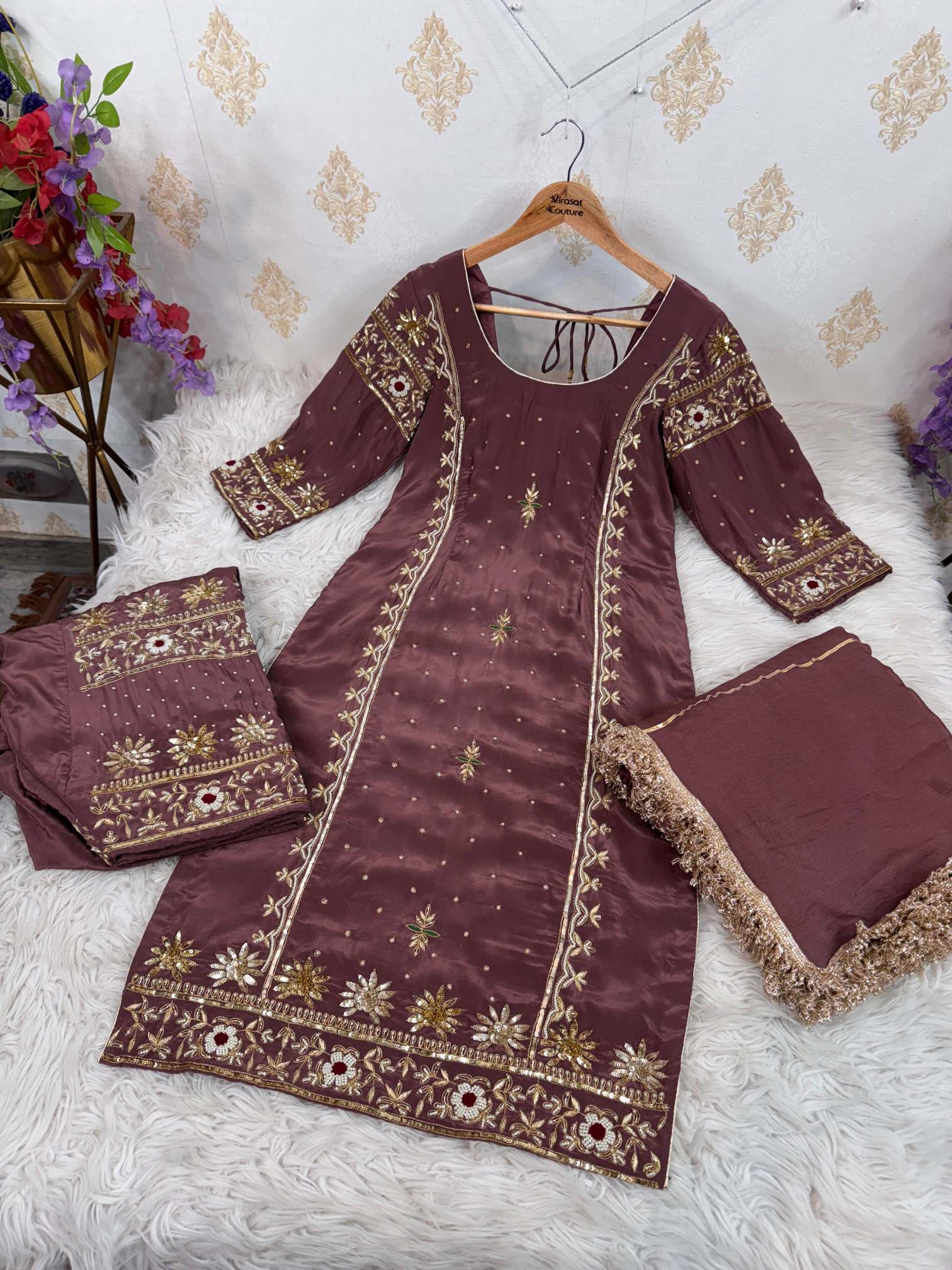 Salwar suit